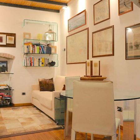Charming Apartment In The Navigli District - 4 People ميلان المظهر الخارجي الصورة