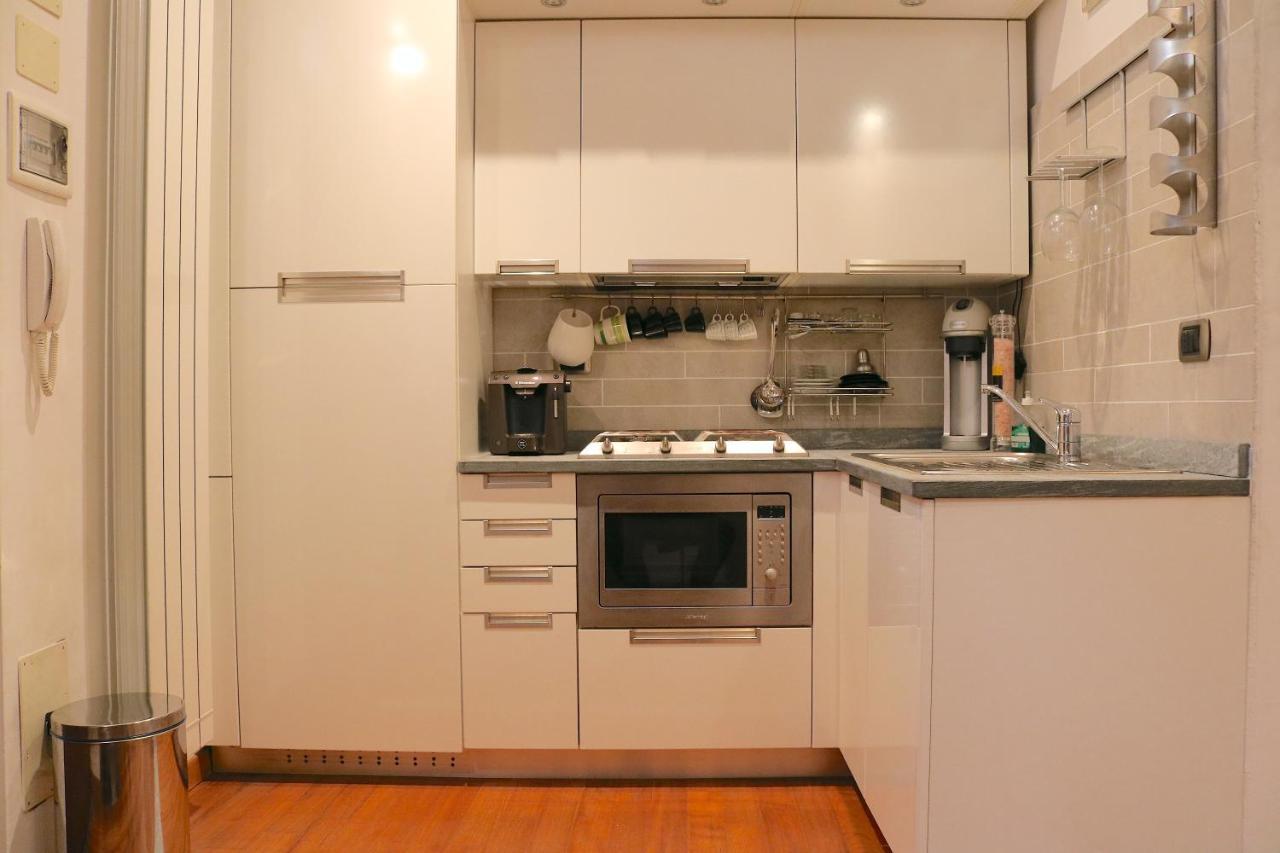Charming Apartment In The Navigli District - 4 People ميلان المظهر الخارجي الصورة