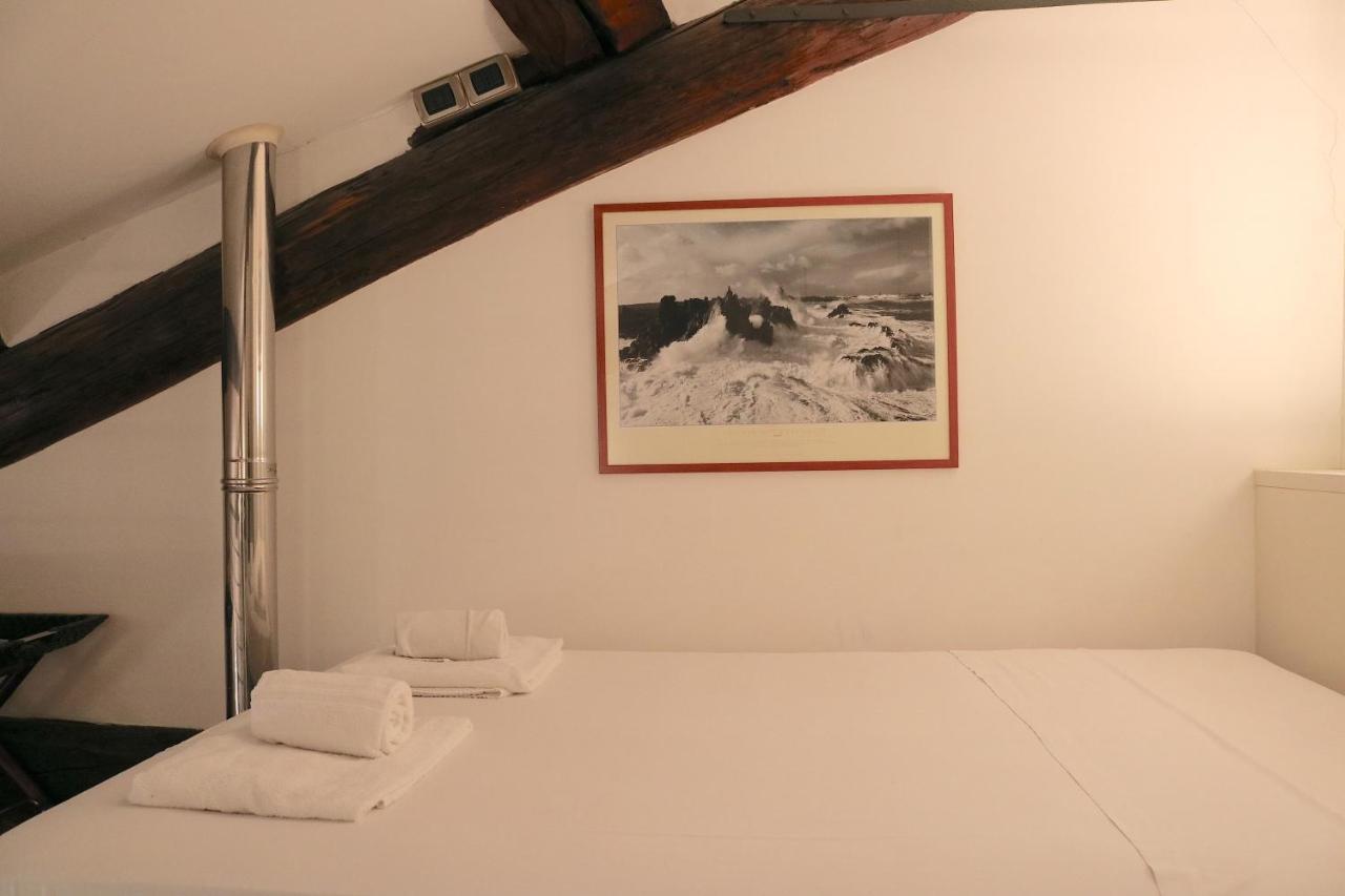 Charming Apartment In The Navigli District - 4 People ميلان المظهر الخارجي الصورة