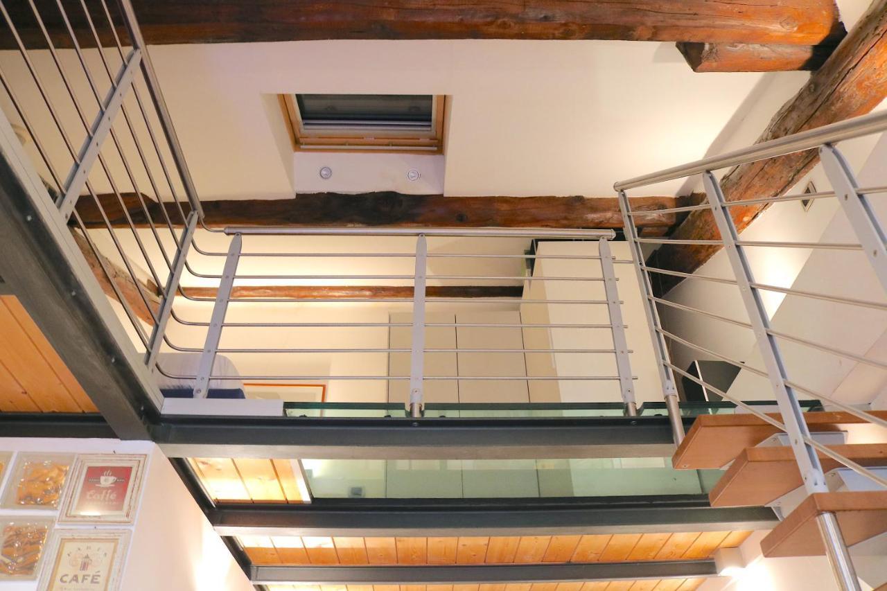 Charming Apartment In The Navigli District - 4 People ميلان المظهر الخارجي الصورة